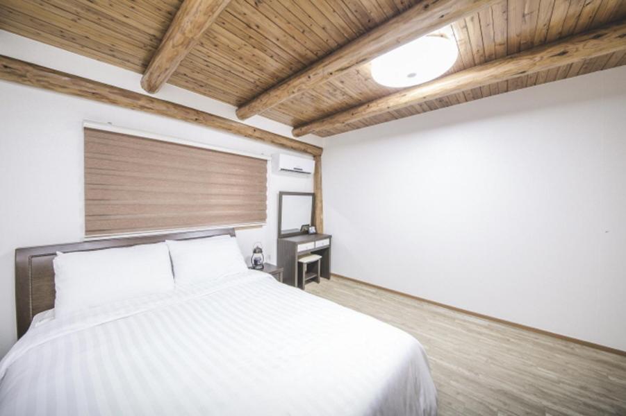 Sunyang Village Pension Чечжу Екстер'єр фото